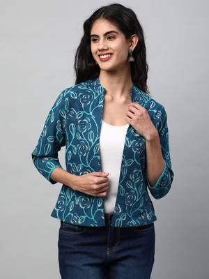 Reversible short jacket with floral hand crafted dhabu block print(blue). 1