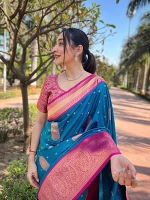 Blue Soft Silk Contrast Gold Zari Woven Saree 2