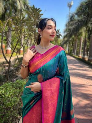 Bottle Green Soft Silk Contrast Gold Zari Woven Saree 2