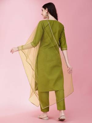 Women's Knee Length Cotton Blend Kurta Set with Net Dupatta (Mahendi) (MAK87) 2