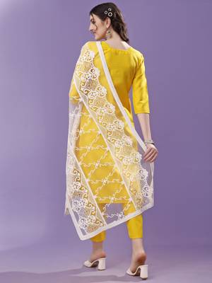 Women   s Knee Length Cotton Blend Embroidered Kurta Set with Dupatta (Yellow) (MAK88) 2