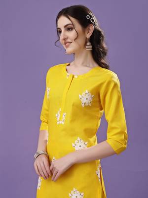 Women   s Knee Length Cotton Blend Embroidered Kurta Set with Dupatta (Yellow) (MAK88) 4