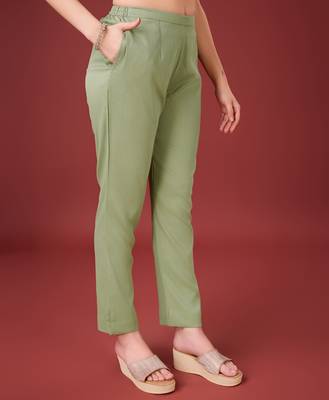  green chanderi silk bored schiffli embroidered chikankari kurta with pant & dupatta 6