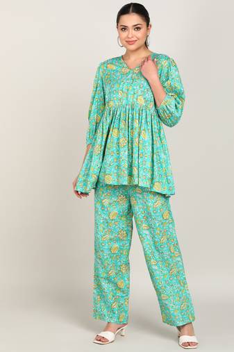 Vahson women rayon & cotton printed western co-ords set green