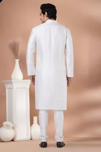 Kurta Pyjama Set.