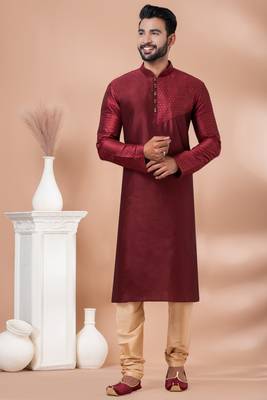 Kurta Pyjama Set. 1