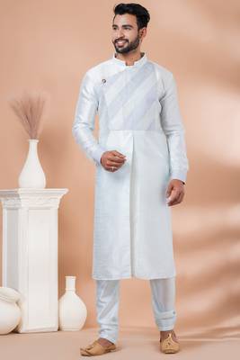 Kurta Pyjama Set. 1