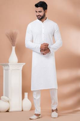 Kurta Pyjama Set. 1