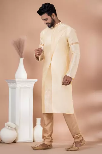 Kurta Pyjama Set.