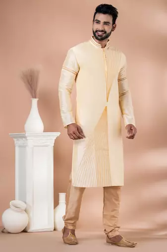 Kurta Pyjama Set.