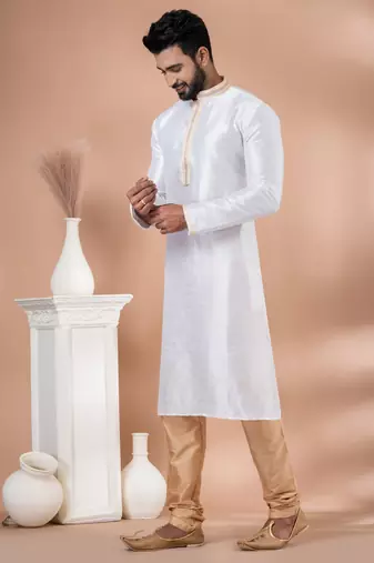 Kurta Pyjama Set.