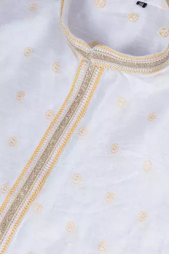 Kurta Pyjama Set.
