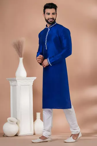 Kurta Pyjama Set.