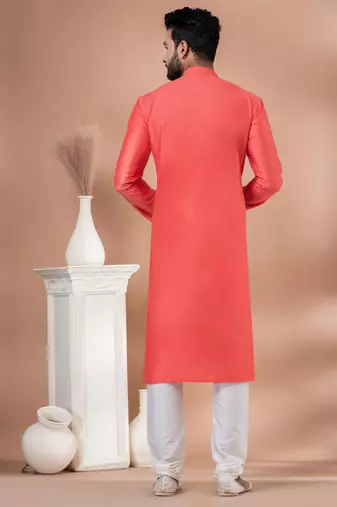 Kurta Pyjama Set.