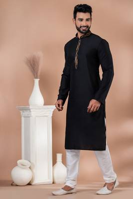 Kurta Pyjama Set. 2