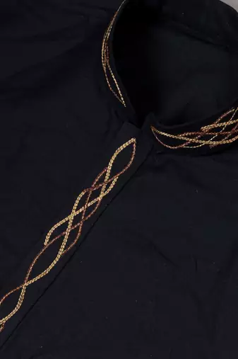 Kurta Pyjama Set.