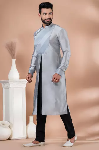 Kurta Pyjama Set.