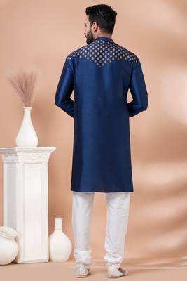 Kurta Pyjama Set. 4