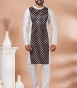 Kurta Pyjama Set.