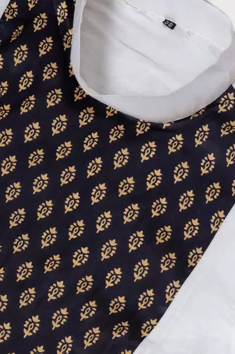 Kurta Pyjama Set.