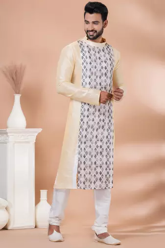 Kurta Pyjama Set.