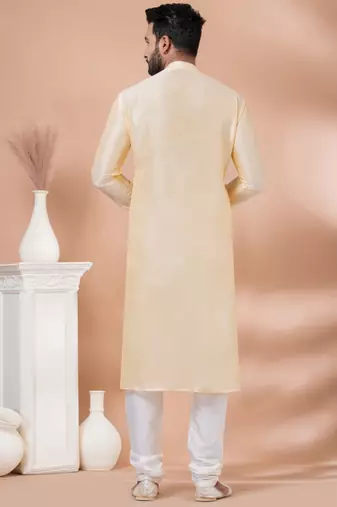 Kurta Pyjama Set.