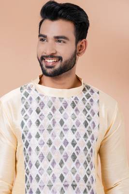 Kurta Pyjama Set. 5