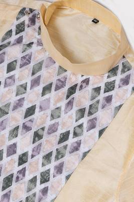 Kurta Pyjama Set. 6