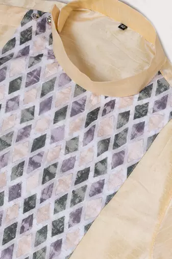 Kurta Pyjama Set.