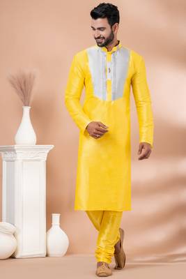 Kurta Pyjama Set. 1