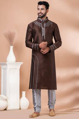 Kurta Pyjama Set. 1