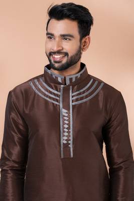 Kurta Pyjama Set. 4