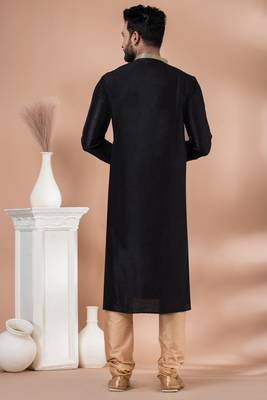 Kurta Pyjama Set. 4