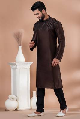 Kurta Pyjama Set. 2
