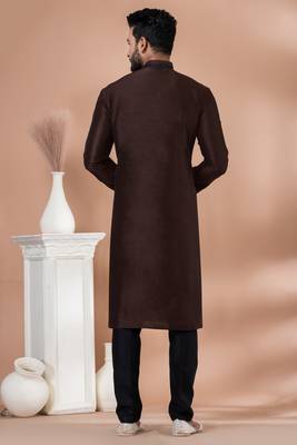 Kurta Pyjama Set. 4