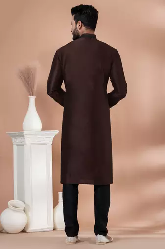 Kurta Pyjama Set.