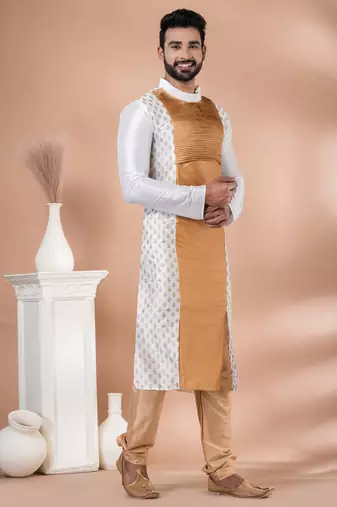 Kurta Pyjama Set.