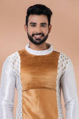 Kurta Pyjama Set. 4