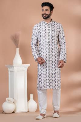 Kurta Pyjama Set. 1