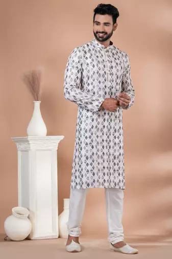 Kurta Pyjama Set.