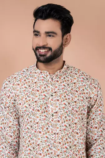 Kurta Pyjama Set.