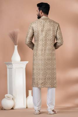 Kurta Pyjama Set. 4
