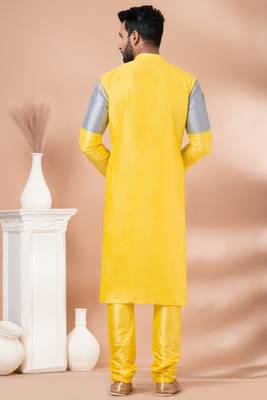 Kurta Pyjama Set. 5