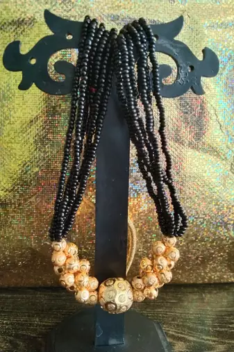 Traditional Maharastrain tushi mangalsutra