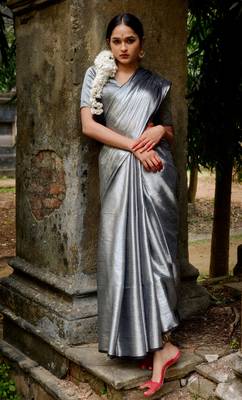 Silver Tissue Bengal Handloom Saree With Blouse 3