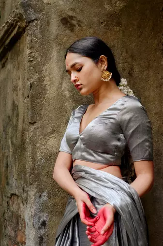 Silver Tissue Bengal Handloom Saree With Blouse