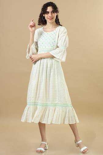 White 3/4th sleeves cotton mirror work and thread work regular fit calf length dress