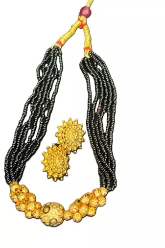 Traditional maharashtrian mangalsutra with earrings