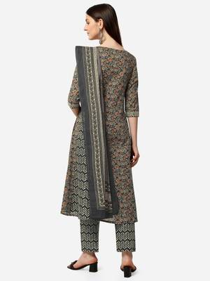 Black Cotton Yoke-Silver Gotta Patti Printed Kurta Trouser With Dupatta 3