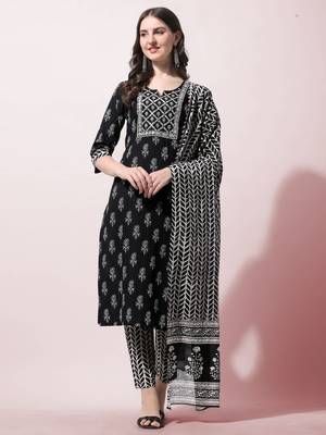 Black Cotton Mirror Embroidery Printed Kurta With Pant And Dupatta 1